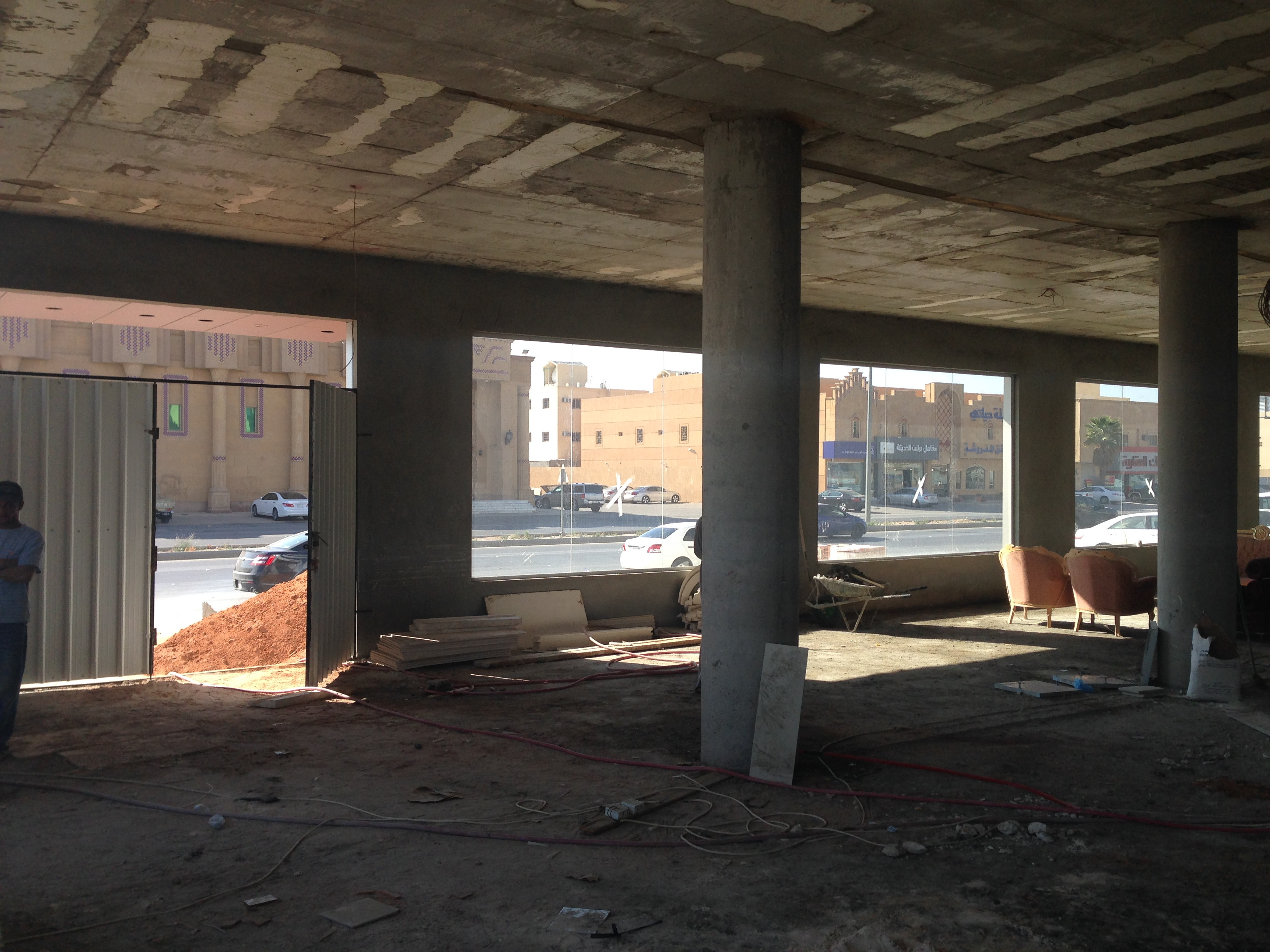 تصميم و تنفيذ لوبي إستقبال و كوفي شوب فاخر في الرياض