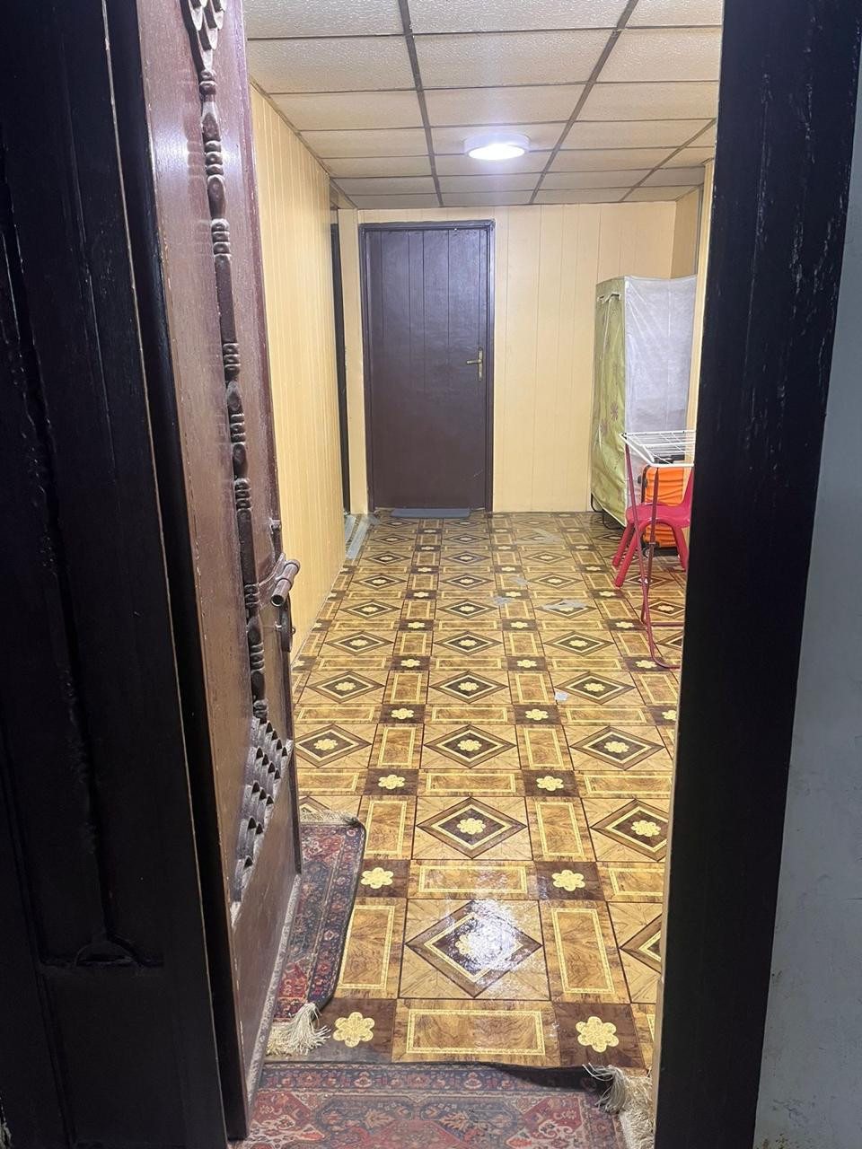 In 2BHK flat one Single room is for rent