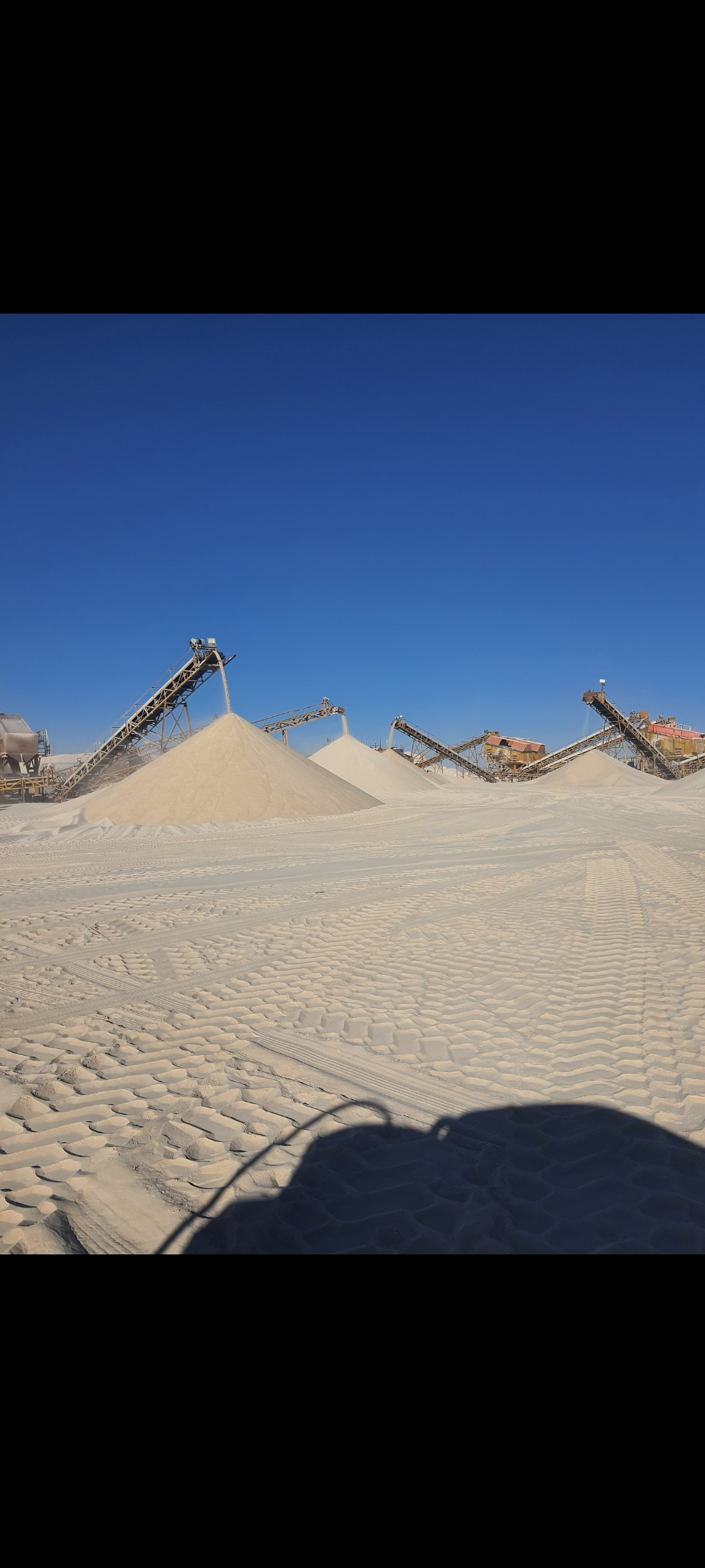 محجر رمل سليكا متكامل للبيع العاجل