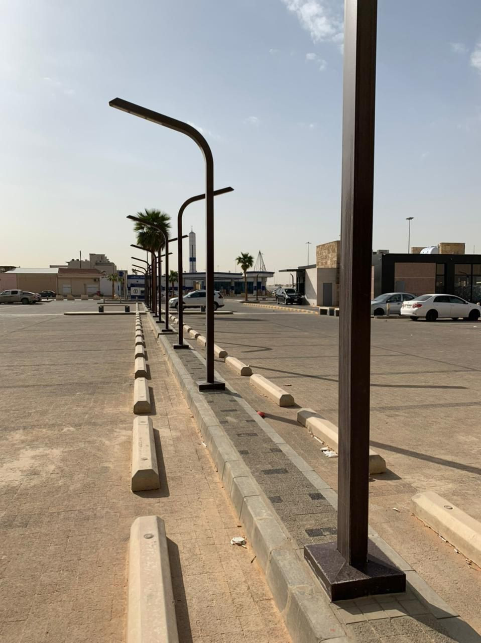 انارة واعمدة ديكوريه واعمدة شوارع وكشافات وفوانيس ومجسمات جماليه