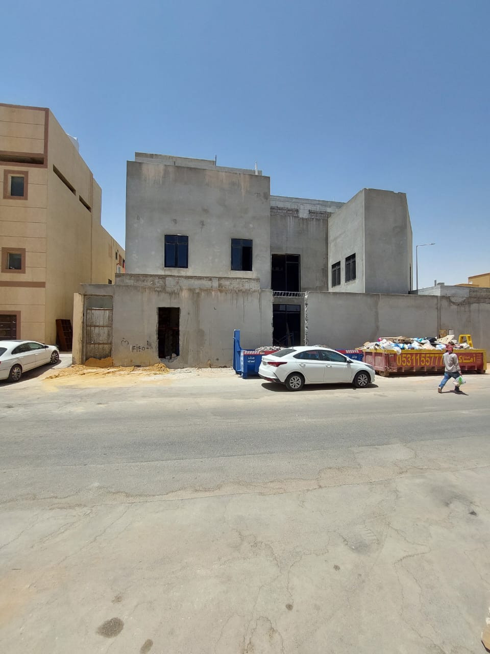 تصميم و تنفيذ واجهة فيلا فخمة في الرياض