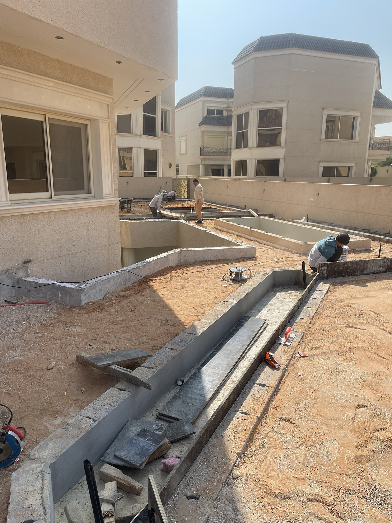 ترميم واجهة و حديقة فيلا فخمة في الرياض شامل التصميم المجاني