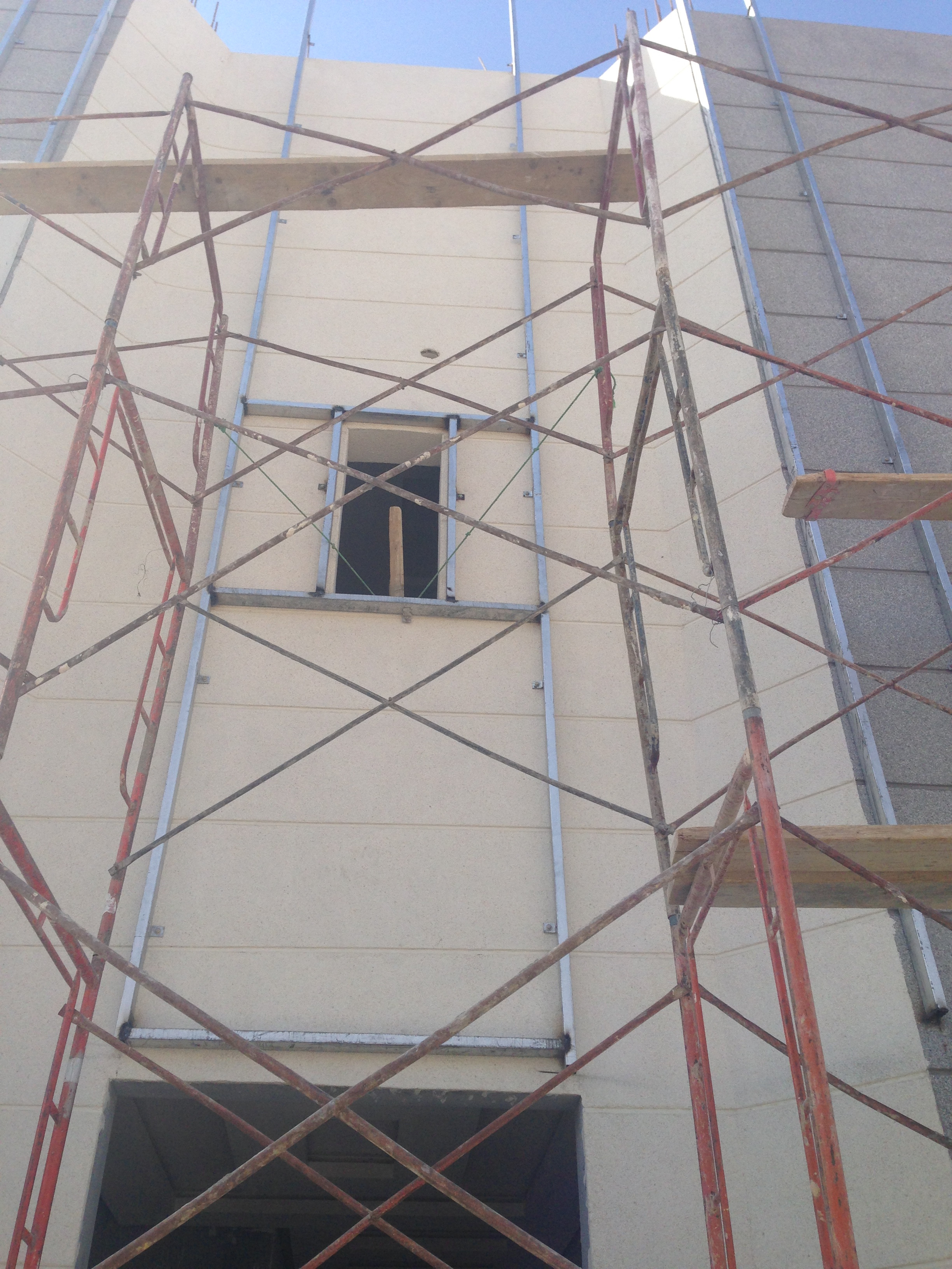 تشطيب واجهات حجر و جي ار سي في الرياض