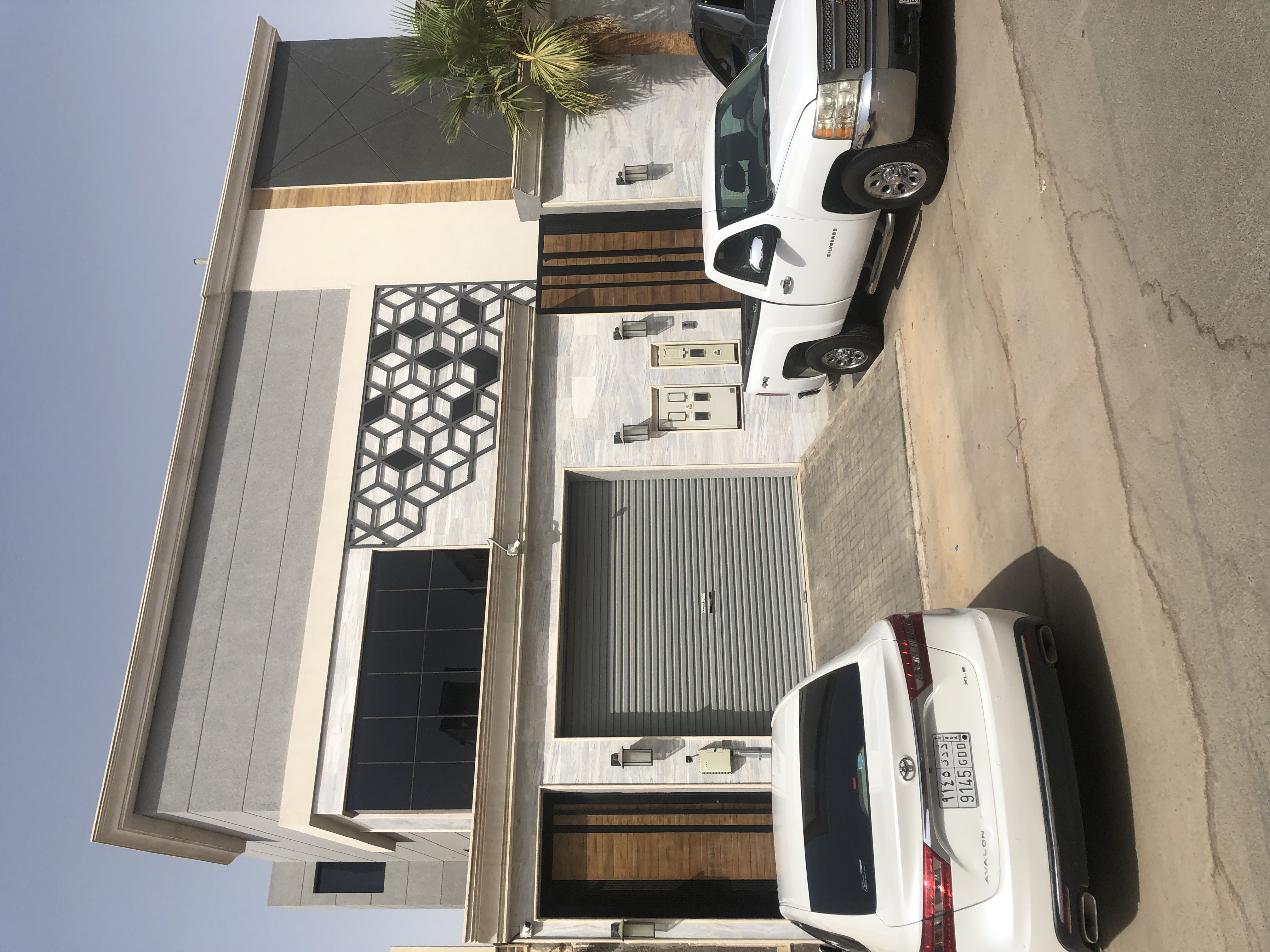 تشطيب واجة خارجية حجر و اسمنت بورد و رخام و بروفايل و كسر رخام شامل التصميم المجاني في الرياض