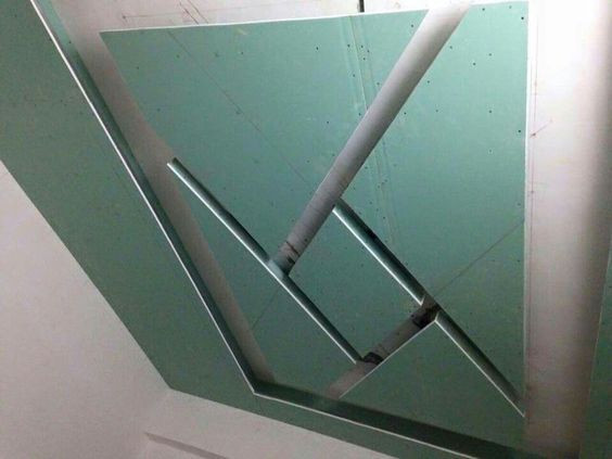 تشطيب جبس عادي و جبس بورد فني مغربي و هندي محترف في الرياض