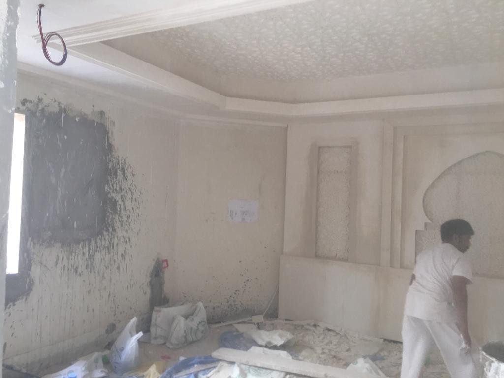 تشطيب جبس عادي و جبس بورد فني مغربي و هندي محترف في الرياض