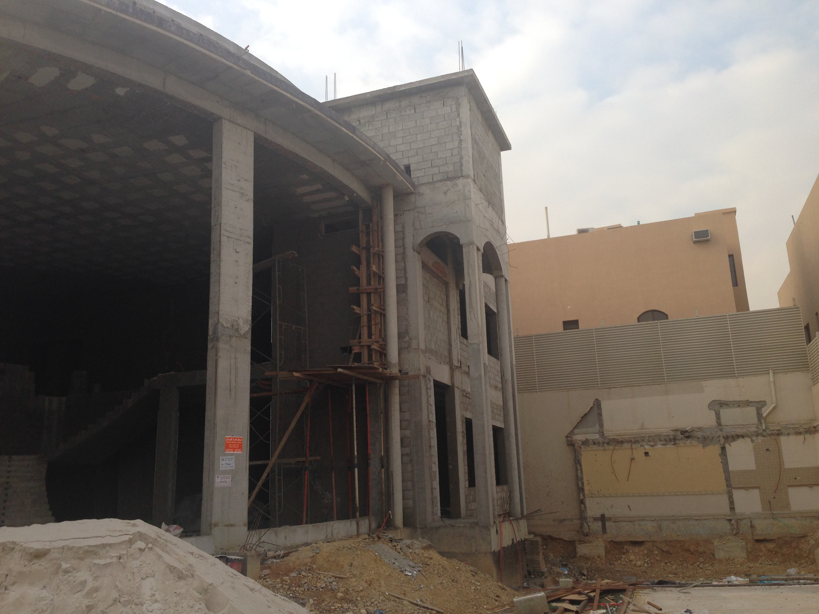 تصميم و تنفيذ واجهات قصور كلاسيك فخمة في الرياض