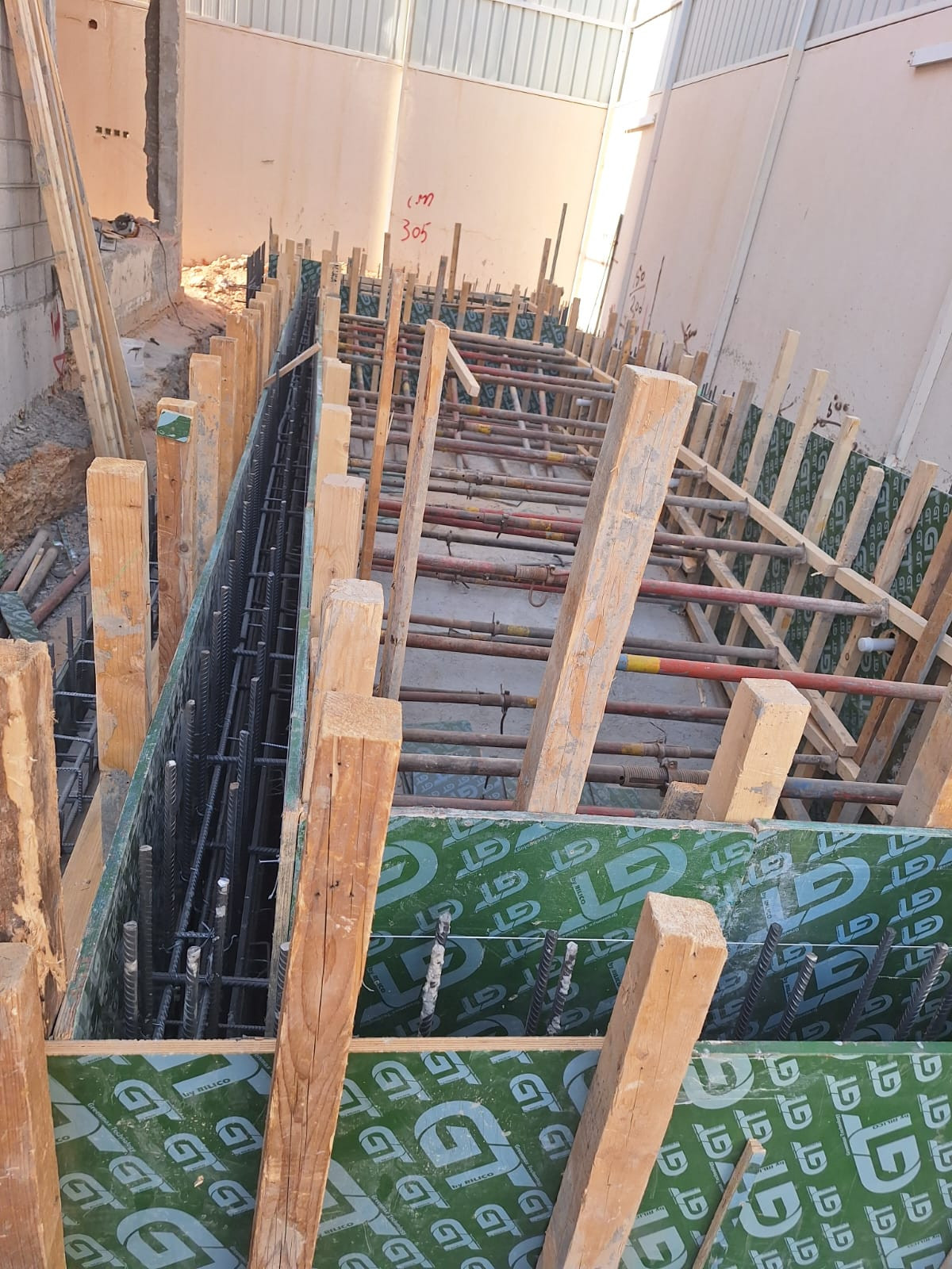 جاكوزي حار وبارد فاخرة مع كروزا للمسابح بالرياض