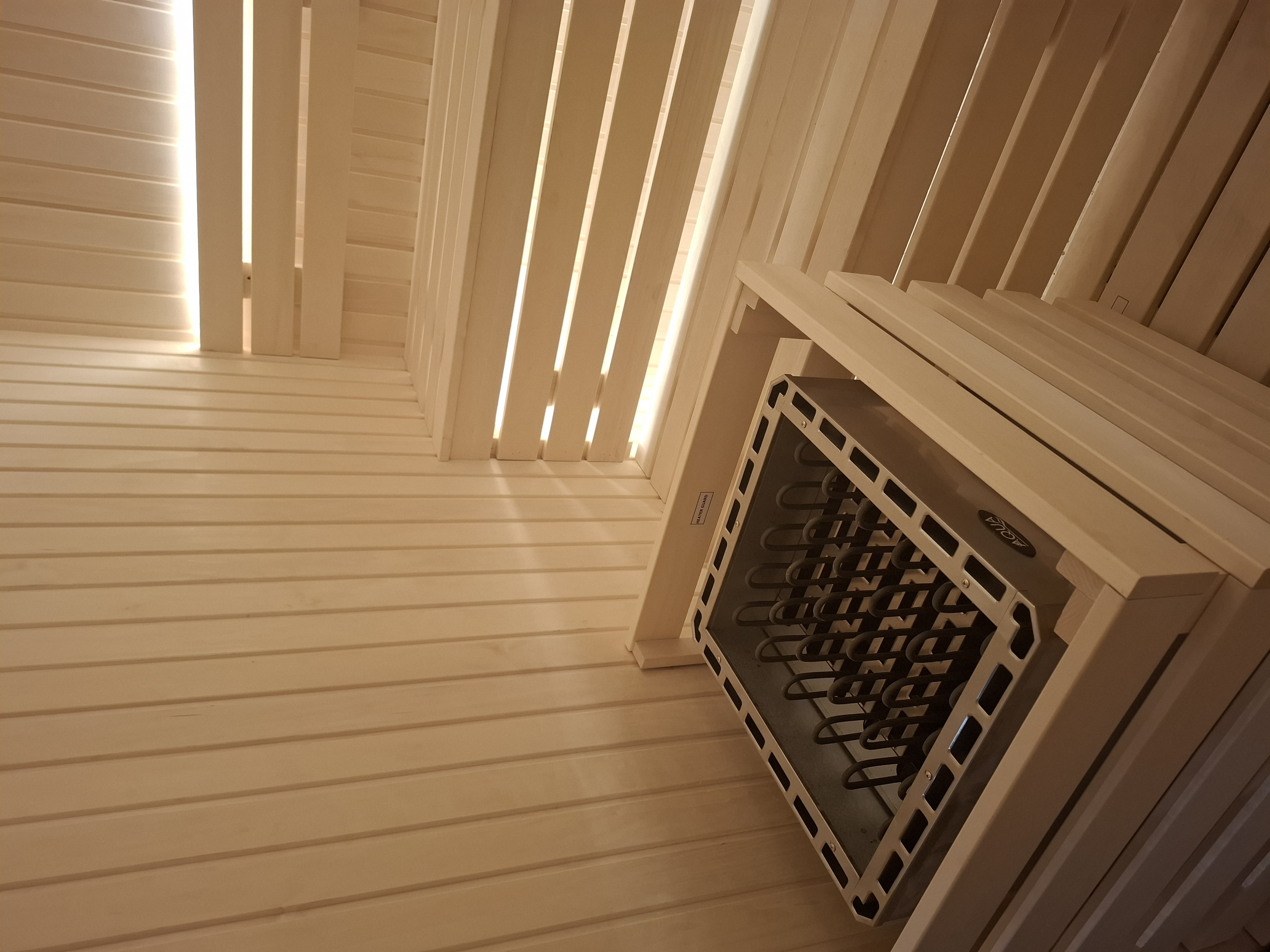 تصميم غرفة ساونا منزلية فاخرة مع كروزا للمسابح بالرياض