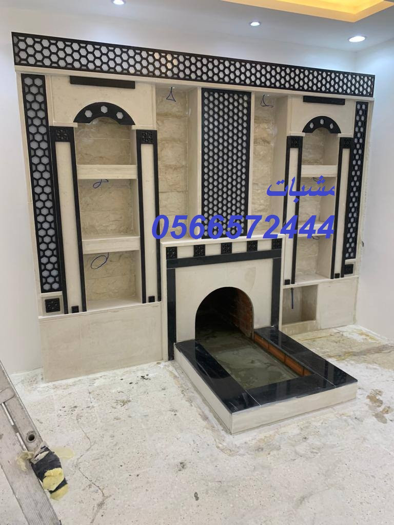 مشبات حجر طبيعي، مشبات رخامية، مدافئ أوروبية حديثة، أو مشبات تراثية تقليدية. نعمل على توفير