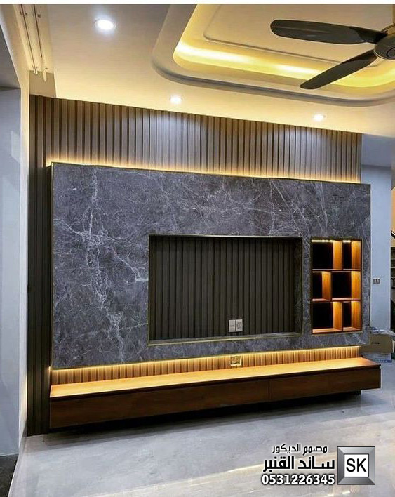 تشطيب جدران مجالس رجال و مجالس نساء و صالات و غرف نوم و غرف طعام فخمة في الرياض