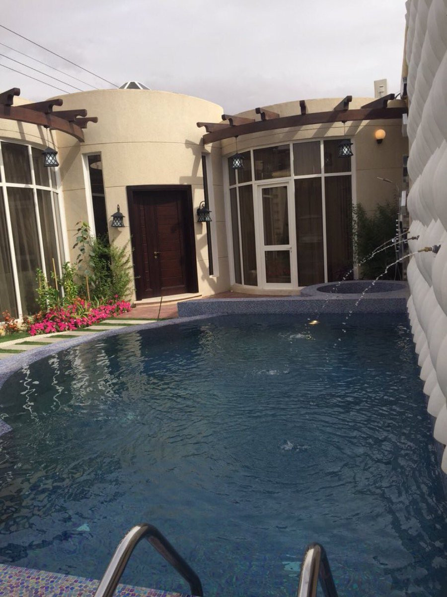 مصمم إستراحات مبدع في الرياض