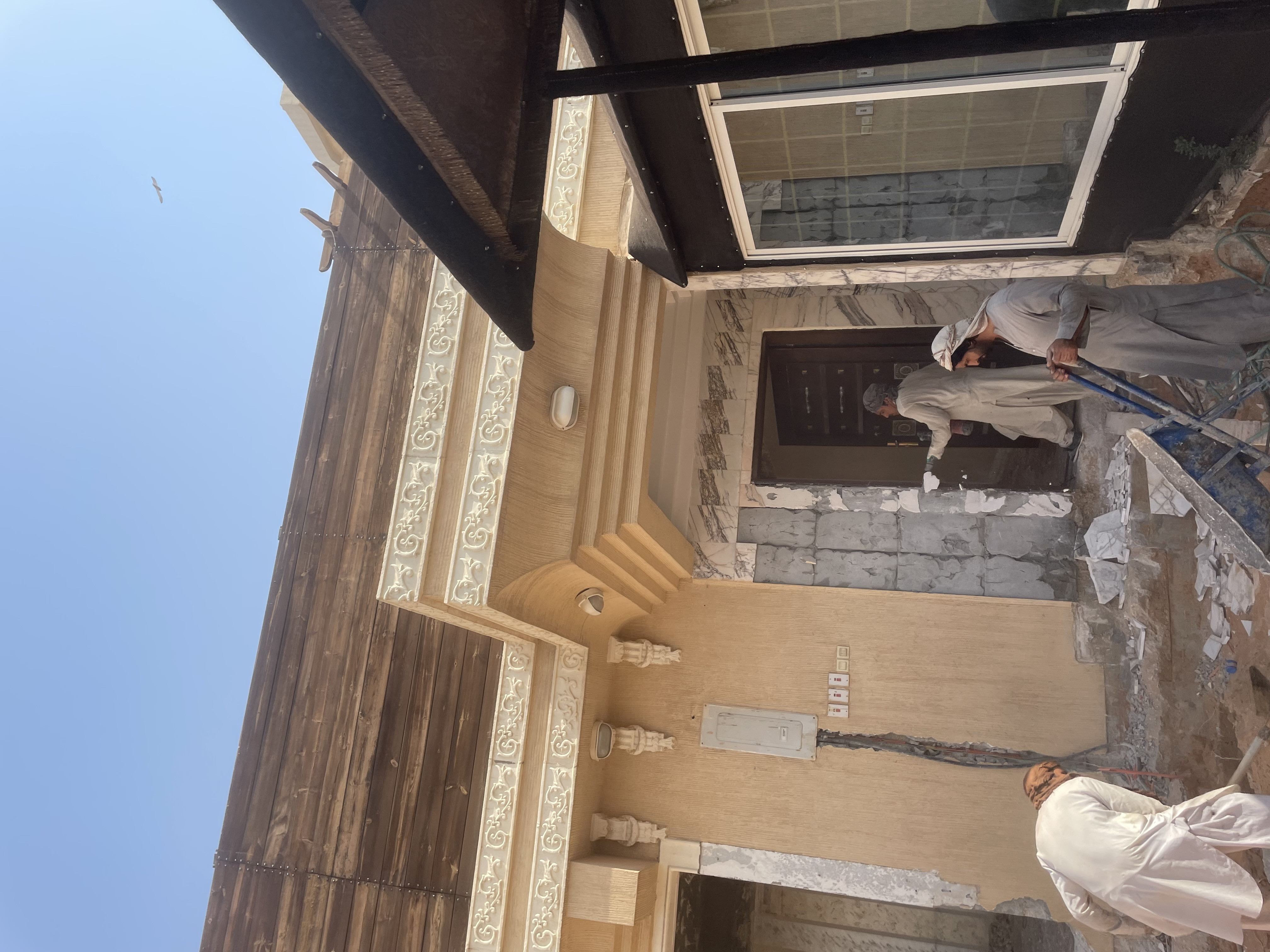 ترميم و تشطيب واجهة فلل و قصور شامل التصميم المجاني