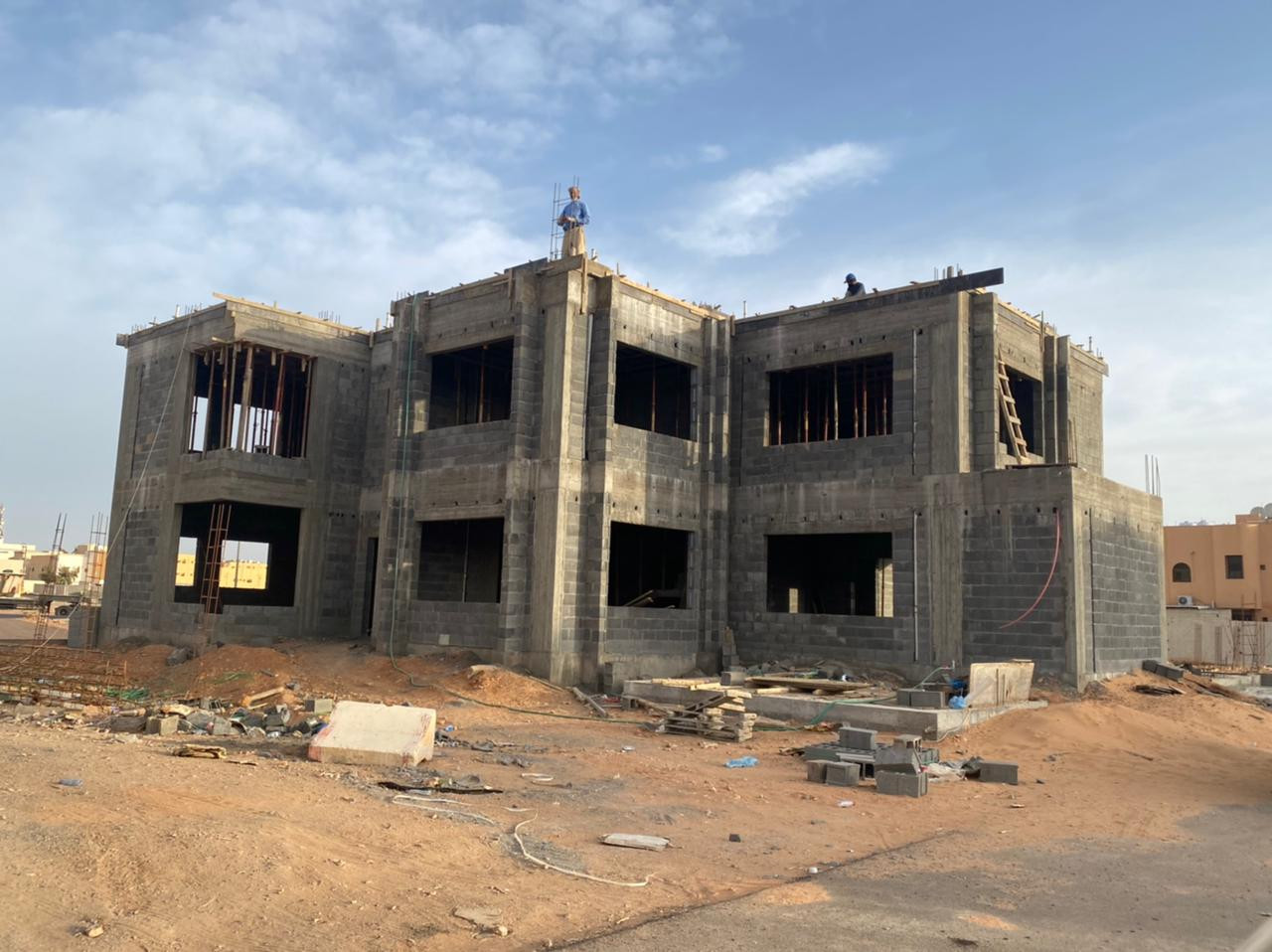 تصميم و تشطيب واجهة فيلا فخمة في القصيم