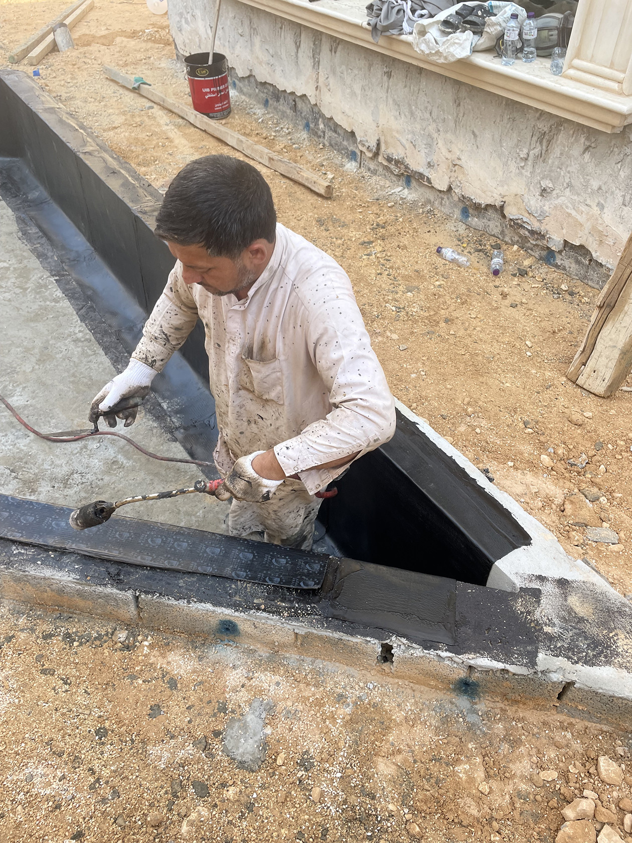 مشرف تشطيبات و مراقبة و إستلام مواقع محترف في الرياض