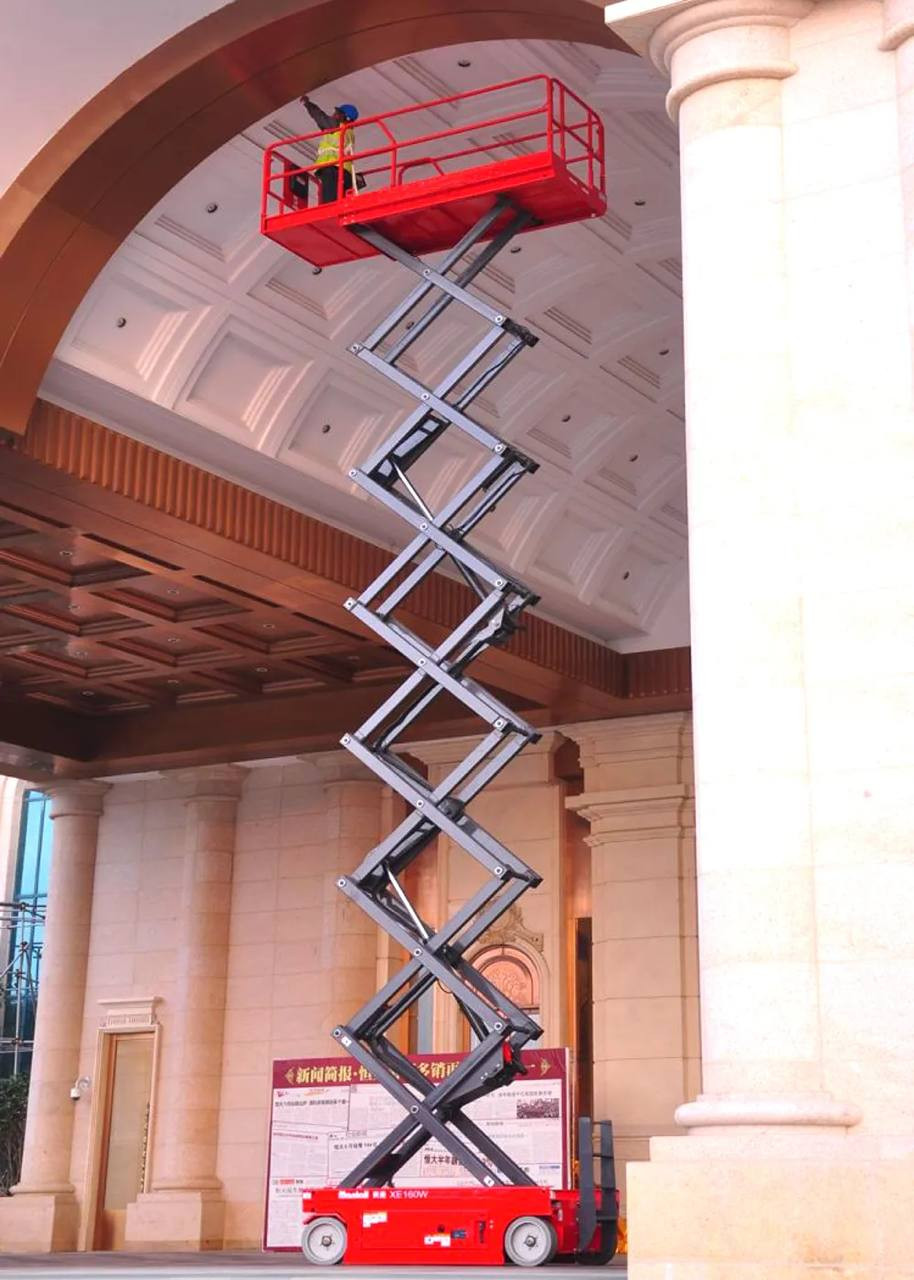 scissor lifts All sizes For rent