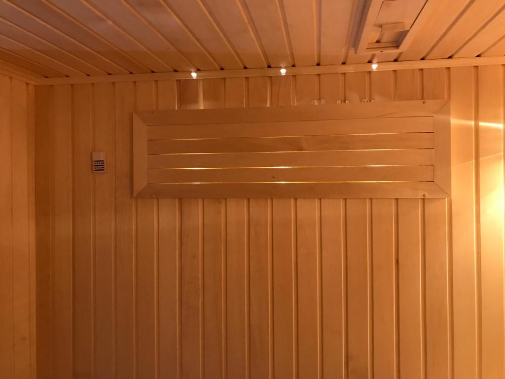 غرف ساونا فاخرة منزلية وفندقية مع كروزا للمسابح بالرياض