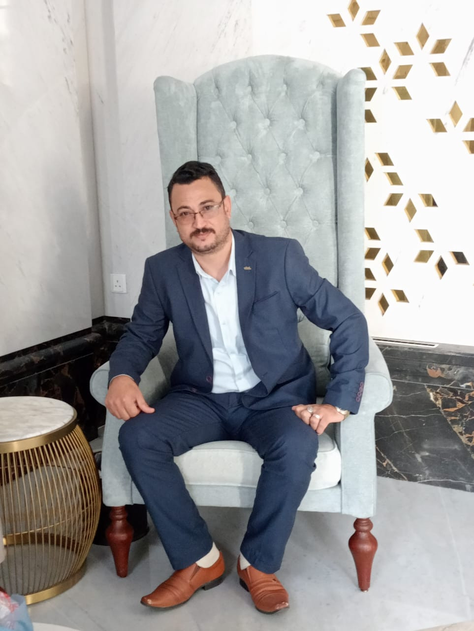 ابحث عن عمل