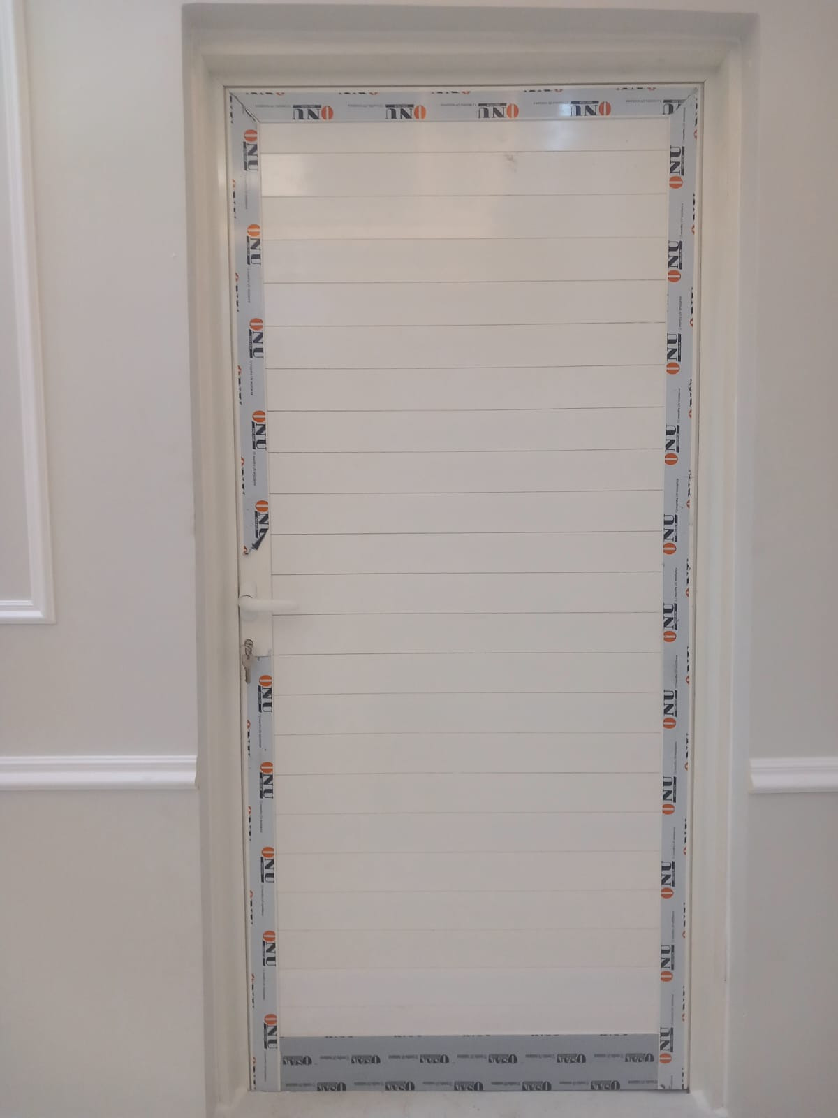 فني المنيوم تفصيل وصيانه جميع اعمال الالمنيوم