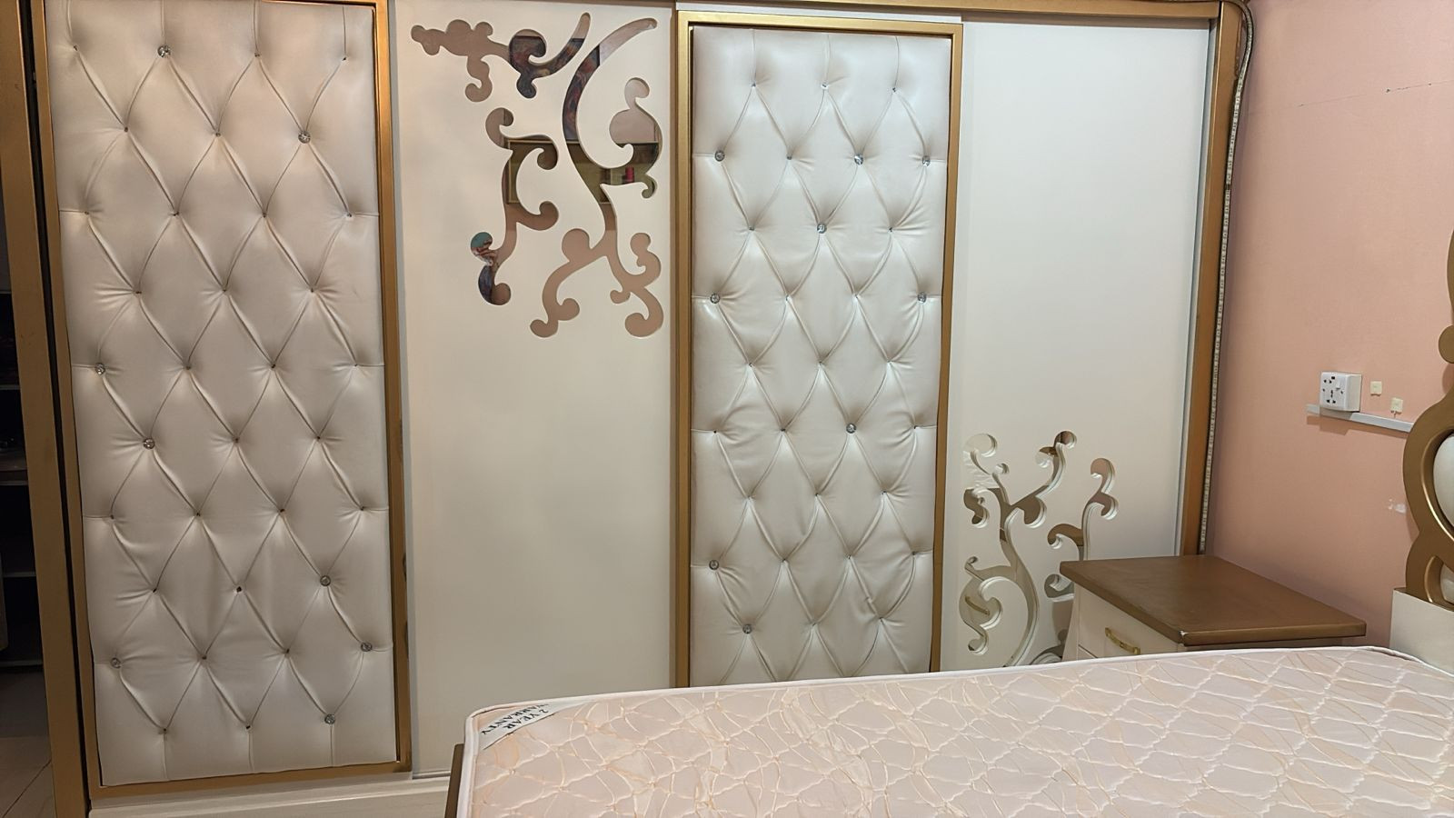 جمعية خيرية تستقبل الأثاث المستعمل 0502763407