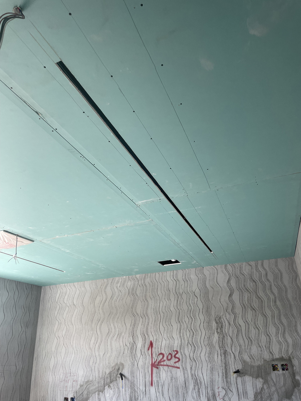 تشطيب جبسمبورد أخضر مدى 12 ملم حديد 6 ملم مواصفات ممتازة المتر فقط 50 ريال في الرياض