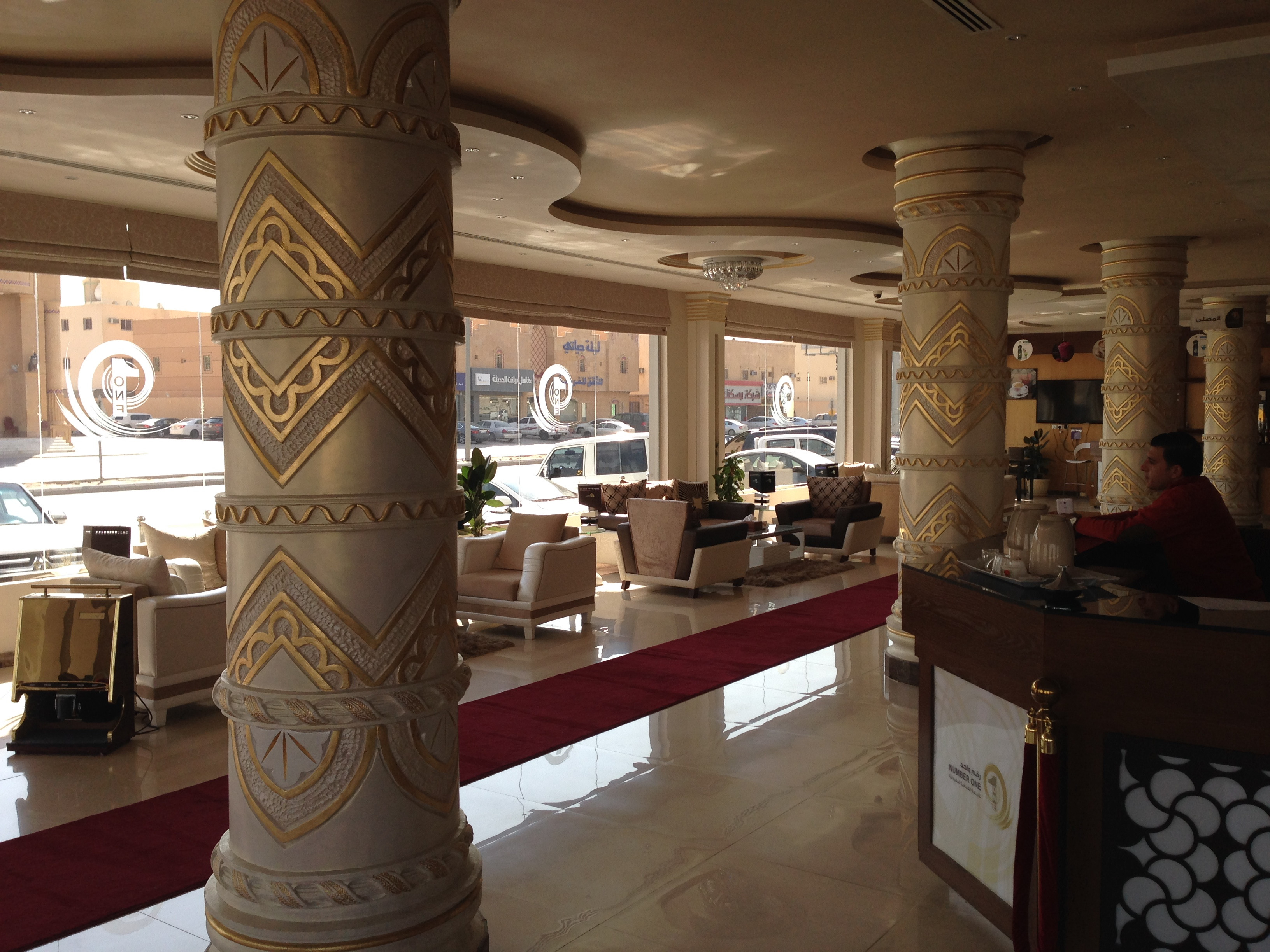 تصميم و تشطيب لوبي إستقبال فندقي في الرياض 0531226345