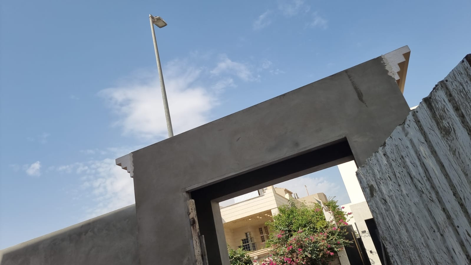 تشطيب و ترميم واجهة خارجية فوم حجري و بروفايل في الرياض