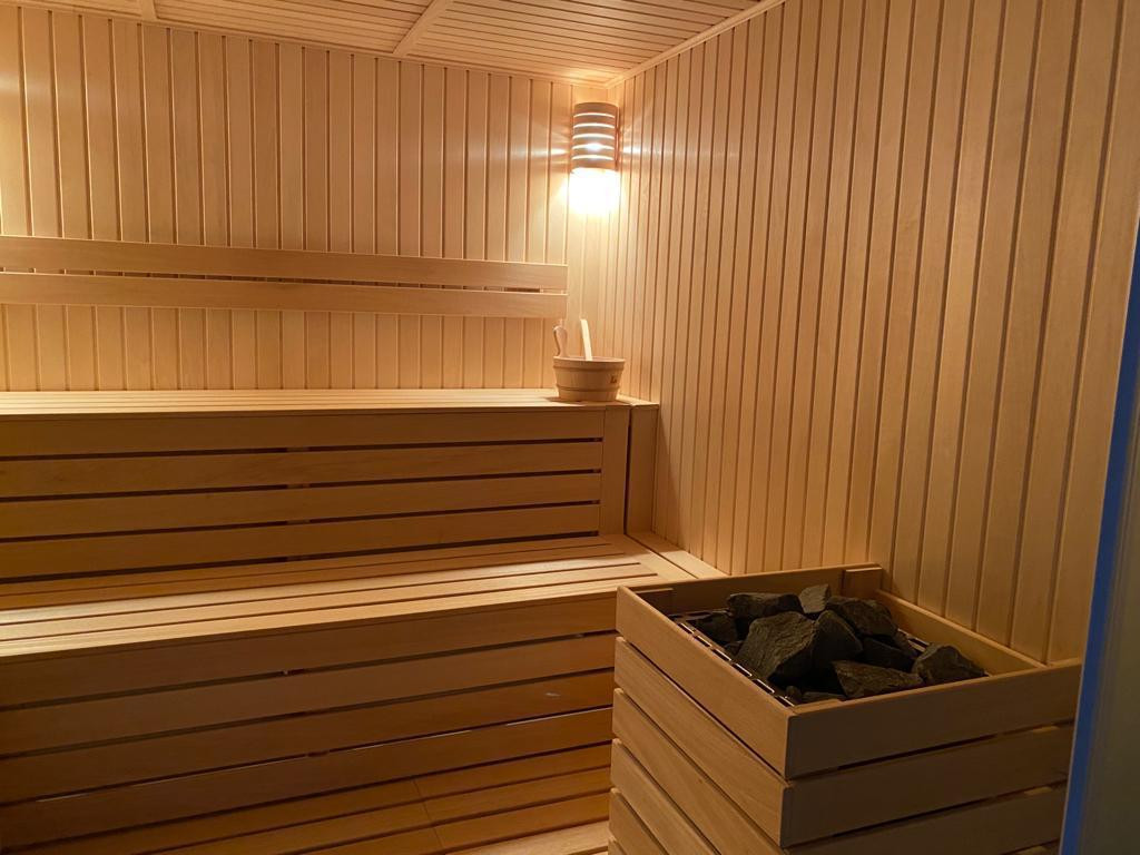 غرف ساونا فاخرة منزلية وفندقية مع كروزا للمسابح بالرياض