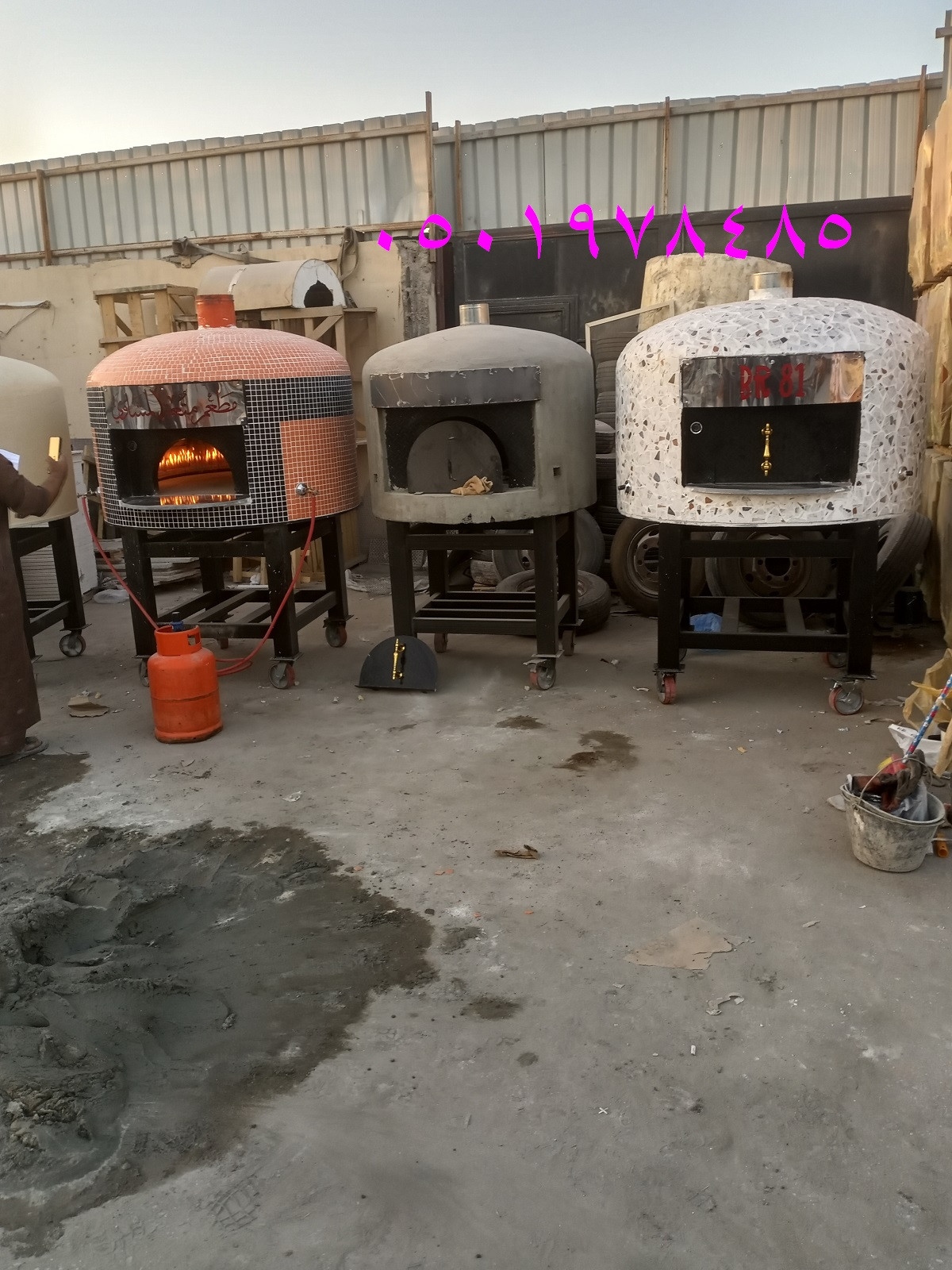 فرن بيتزا منزلي, للإفران، وبعضها متخصص في تصميم نابولي