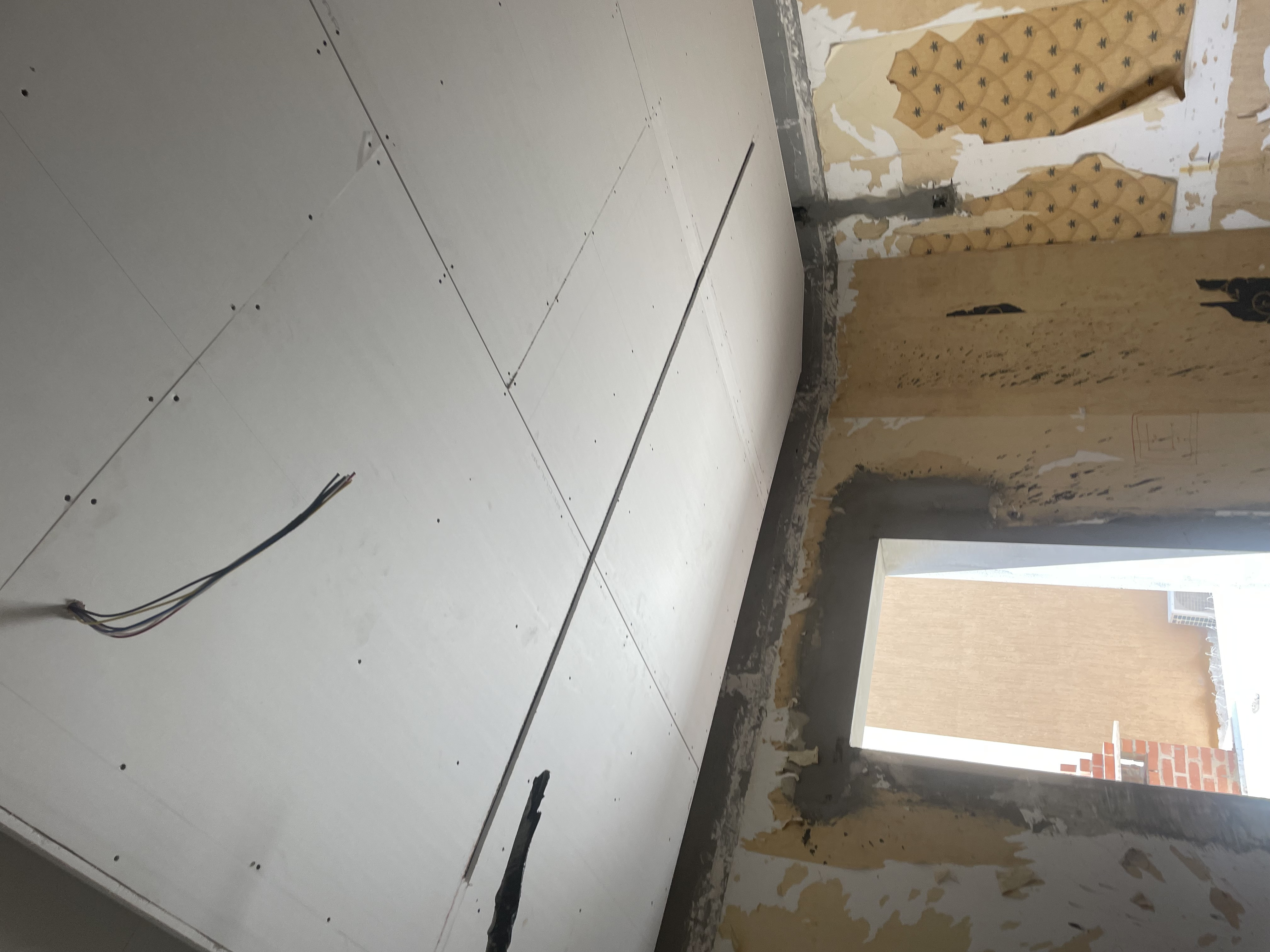 تشطيب جبس بورد المدى الاخضر حديد 6 ملم فشر نحاس شامل التصميم و الضريبة والاشراف المتر  50 ريال