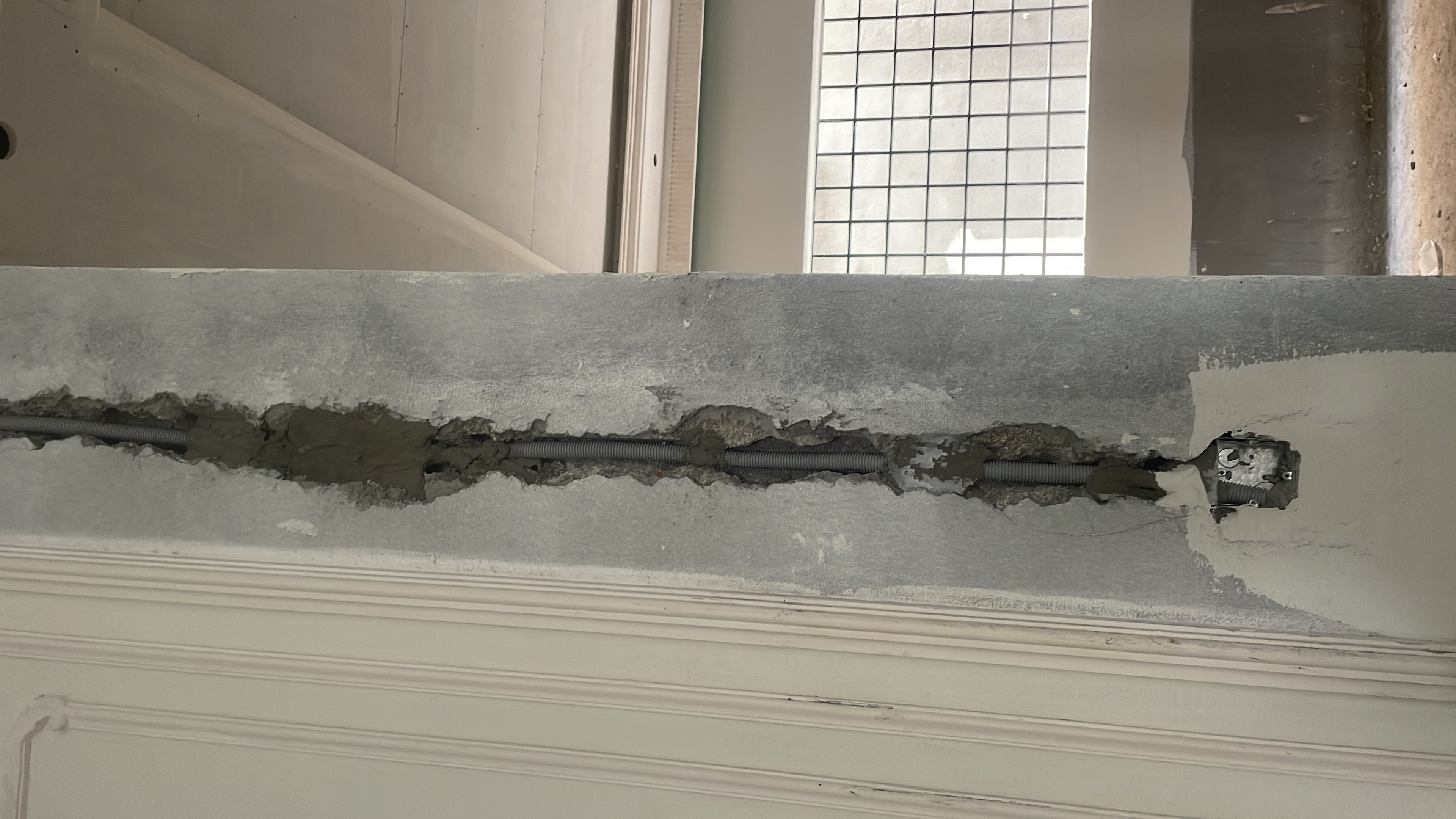 تشطيب جبس بورد المدى الاخضر حديد 6 ملم فشر نحاس شامل التصميم و الضريبة والاشراف المتر  50 ريال