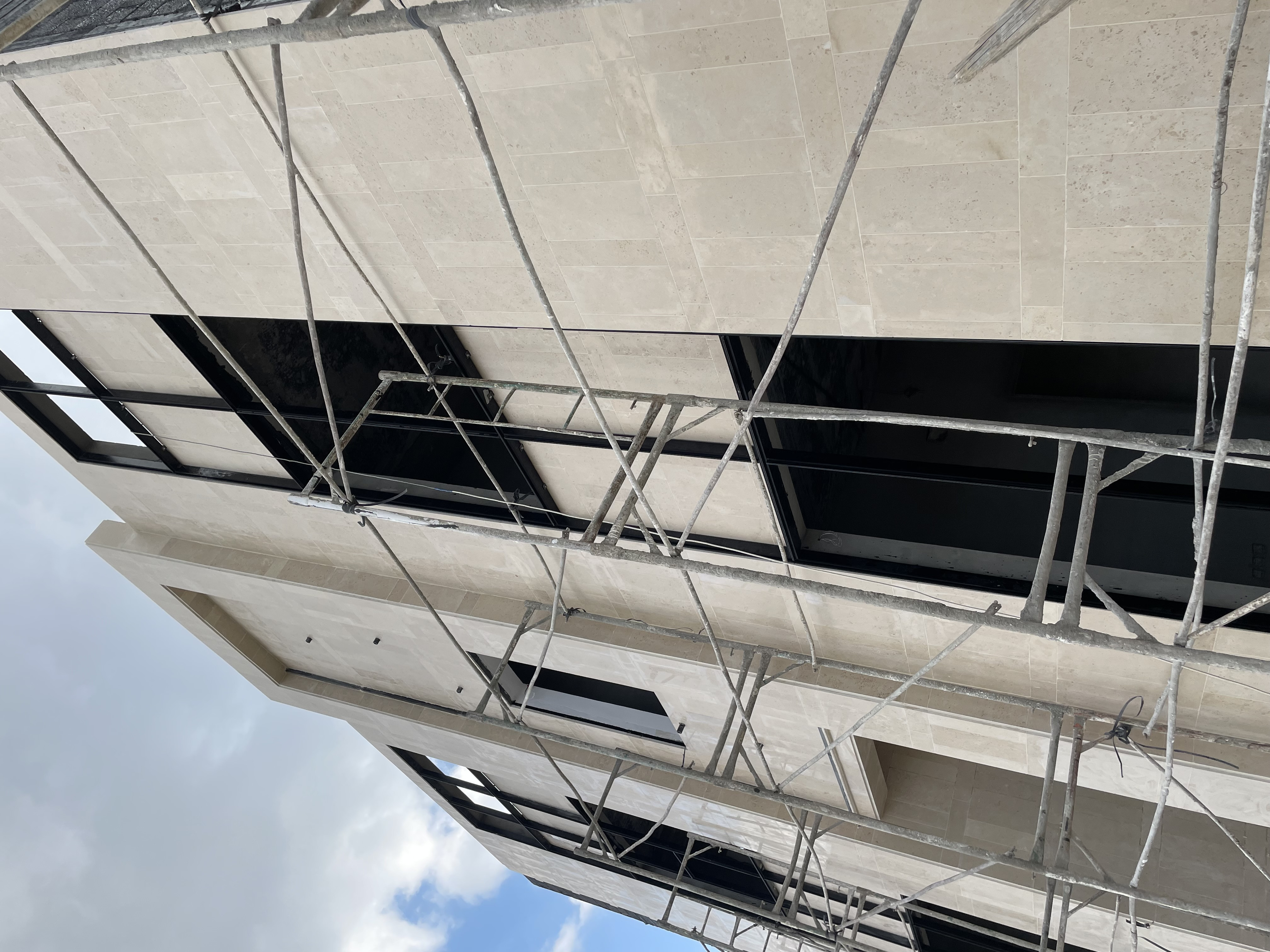 تشطيب واجهة حجر نساح و حجر ضرما و حجر دوسري و رخام ترفنتينو و حجر وجه الجبل في الرياض0531226345