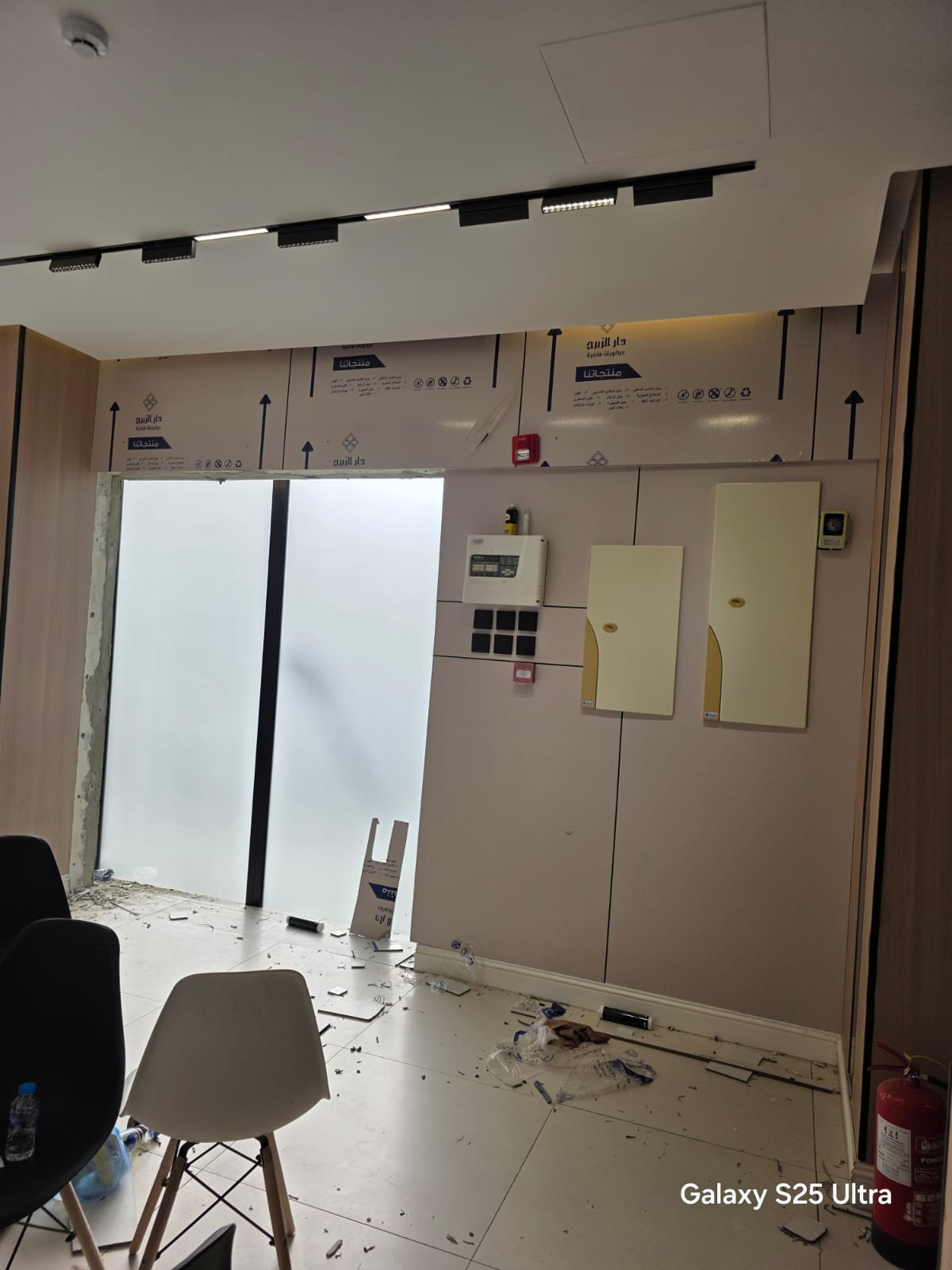 تصميم و تشطيب صالون تجميل في الرياض 0531226345