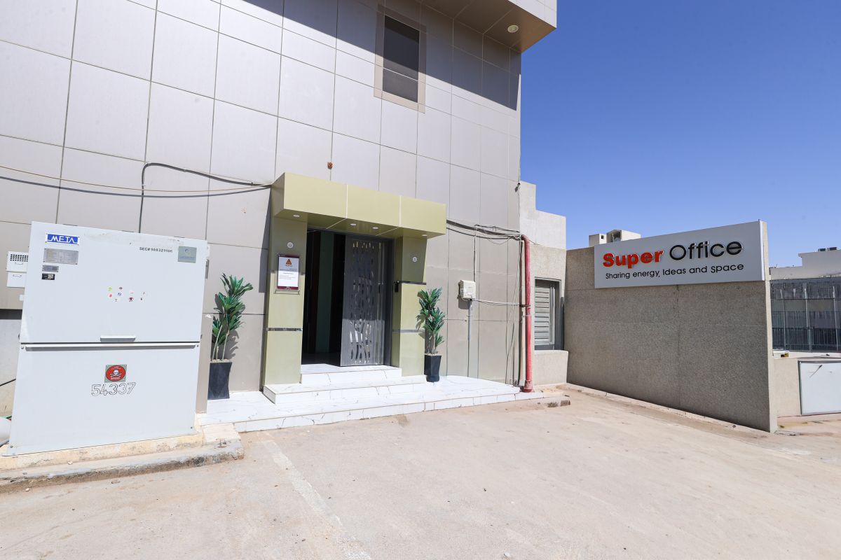 مكاتب خاصة ومساحات عمل للإيجار في الرياض
